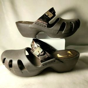 Women's brown size 9  dance on Dr Scholl's clogs